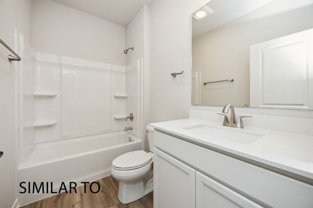 9624 Thorton Drive, Johnston, IA 50131