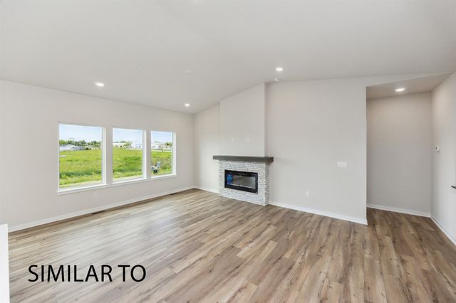 9624 Thorton Drive, Johnston, IA 50131