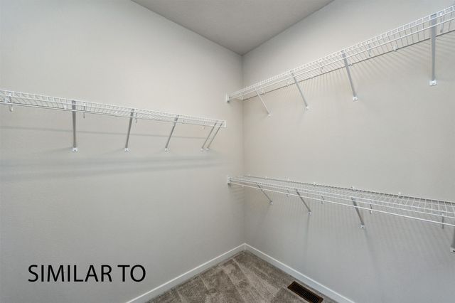 9624 Thorton Drive, Johnston, IA 50131