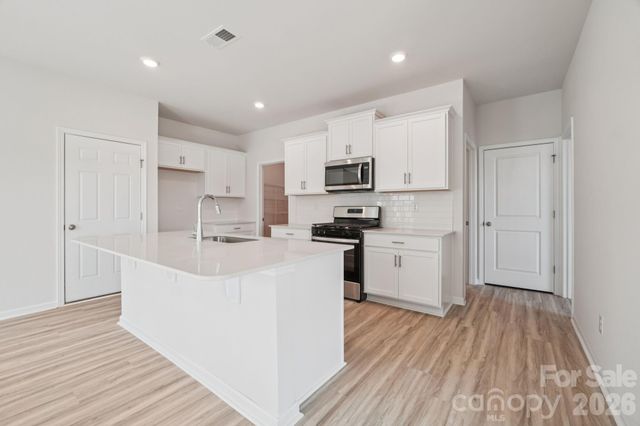 3844 Maxwell Henry Lane NW, Conover, NC 28613