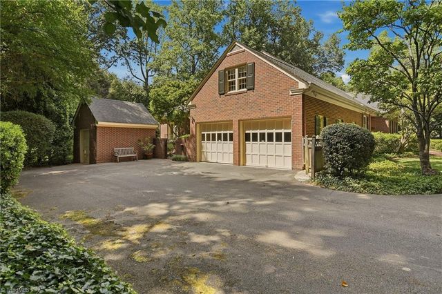 930 Wellington Road, Winston-salem, NC 27106
