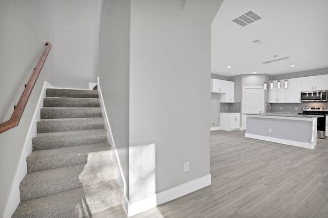1636 Elsie Faye Heggins Street, Dallas, TX 75215
