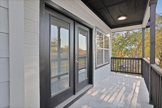 1636 Elsie Faye Heggins Street, Dallas, TX 75215