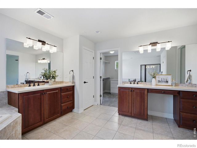 1657 Stardance Circle, Longmont, CO 80504