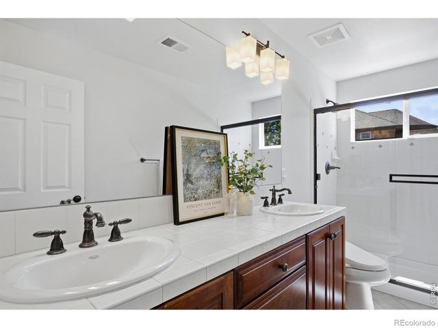 1657 Stardance Circle, Longmont, CO 80504