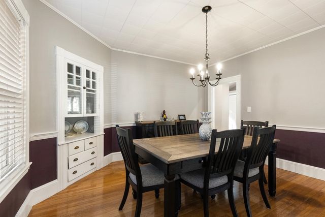 5 Walnut St, Wakefield, MA 01880