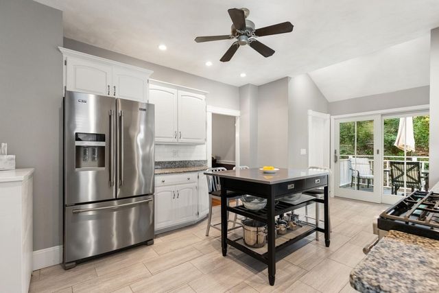 5 Walnut St, Wakefield, MA 01880