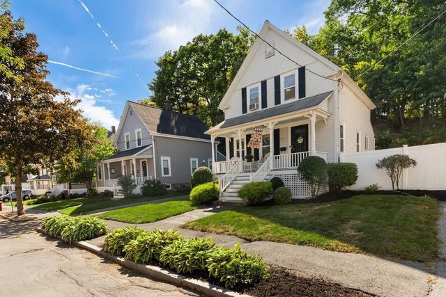5 Walnut St, Wakefield, MA 01880