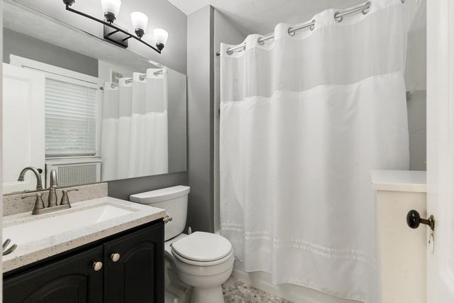 5 Walnut St, Wakefield, MA 01880