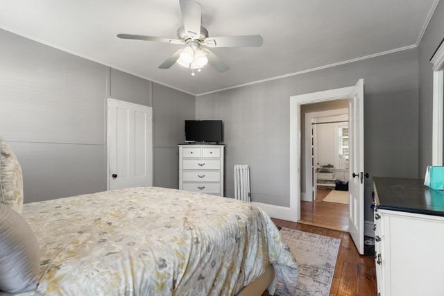 5 Walnut St, Wakefield, MA 01880