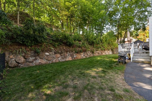 5 Walnut St, Wakefield, MA 01880