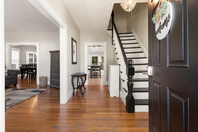5 Walnut St, Wakefield, MA 01880