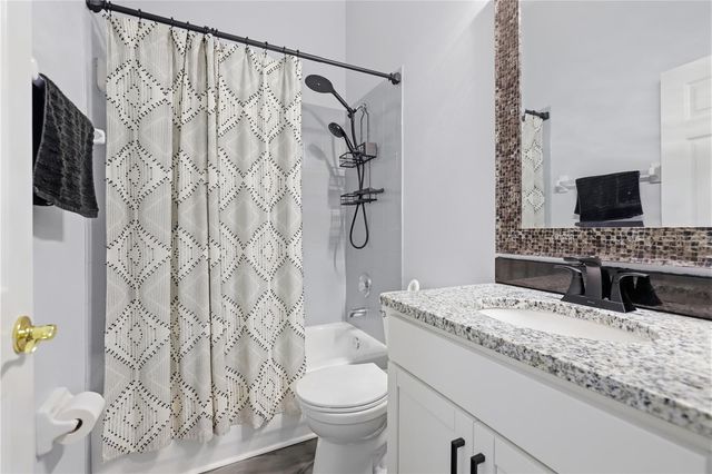 486 WOODFORD DRIVE, Debary, FL 32713