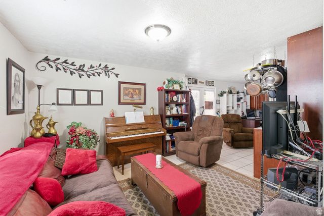 4953 S 3000 W, Roy, UT 84067