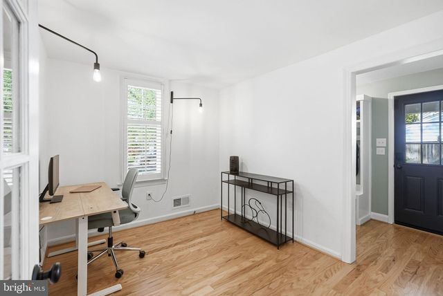 810 DUKE ST, Rockville, MD 20850