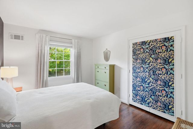 810 DUKE ST, Rockville, MD 20850