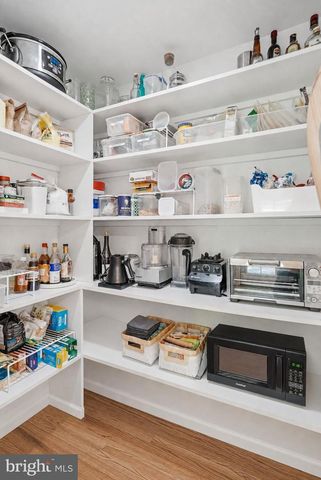 810 DUKE ST, Rockville, MD 20850