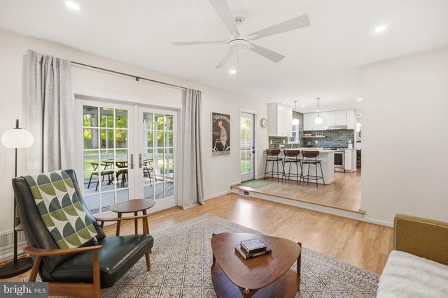 810 DUKE ST, Rockville, MD 20850