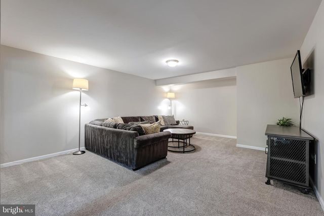 317 N OLD DOMINION LN, Purcellville, VA 20132