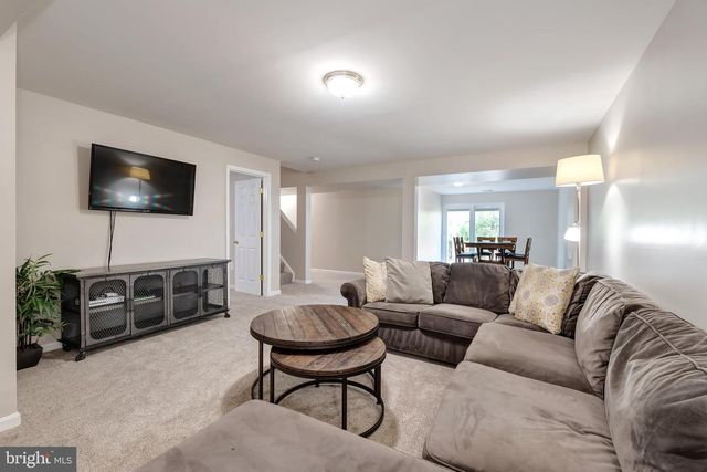 317 N OLD DOMINION LN, Purcellville, VA 20132