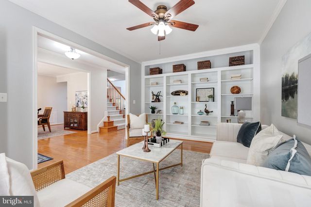 317 N OLD DOMINION LN, Purcellville, VA 20132