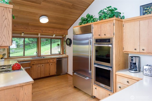 470 Bonanza Drive, Lopez Island, WA 98261