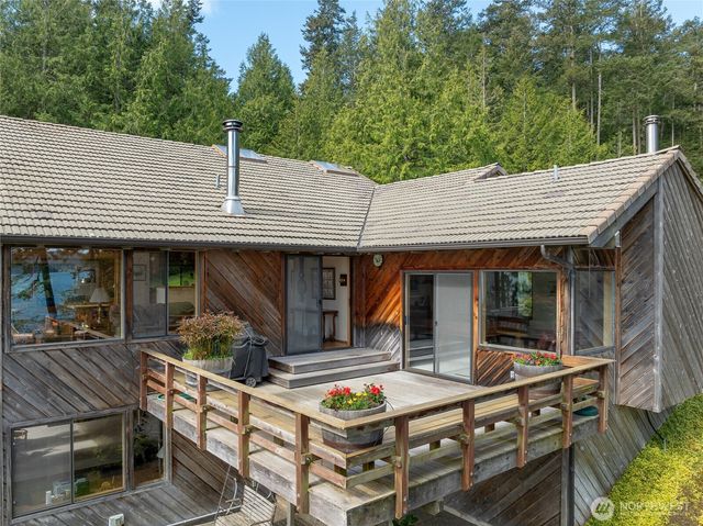 470 Bonanza Drive, Lopez Island, WA 98261