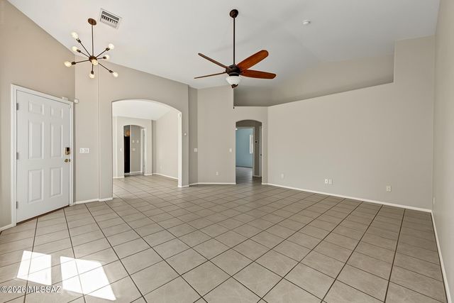 9139 E Muleshoe Street, Tucson, AZ 85747