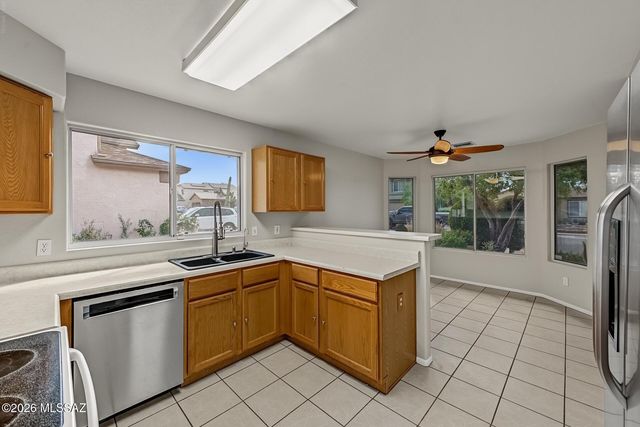 9139 E Muleshoe Street, Tucson, AZ 85747