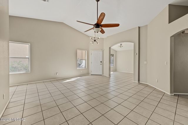 9139 E Muleshoe Street, Tucson, AZ 85747