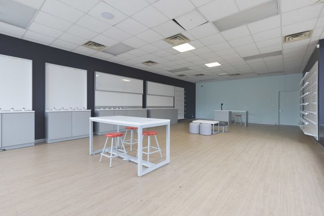 4128 N Milwaukee Avenue, Chicago, IL 60641