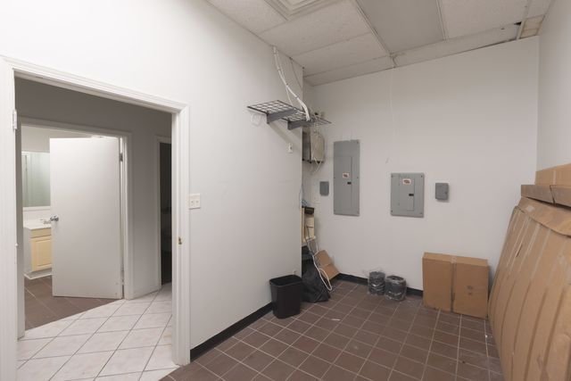 4128 N Milwaukee Avenue, Chicago, IL 60641