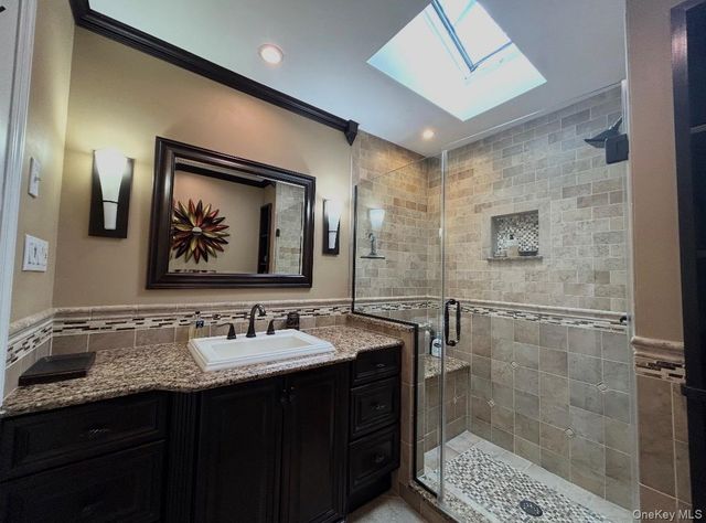 3 Norma Lane, Kings Park, NY 11754