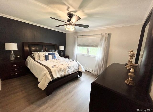 3 Norma Lane, Kings Park, NY 11754