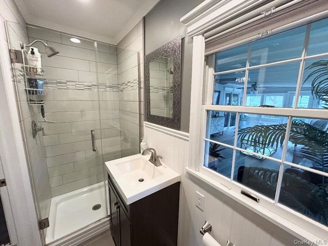 3 Norma Lane, Kings Park, NY 11754