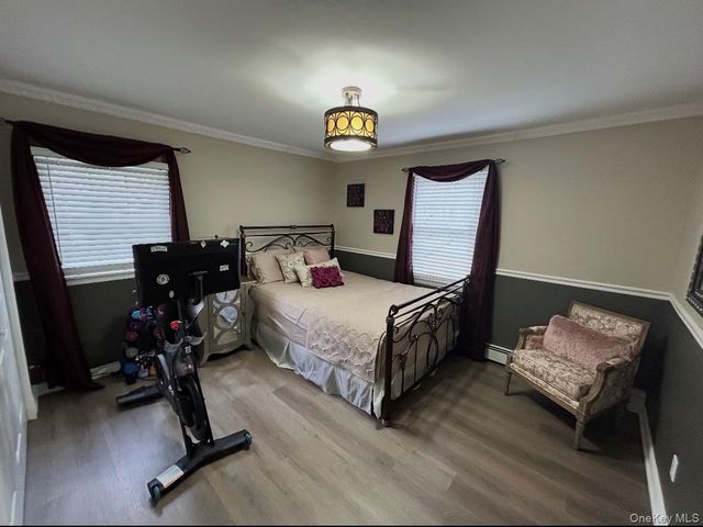 3 Norma Lane, Kings Park, NY 11754