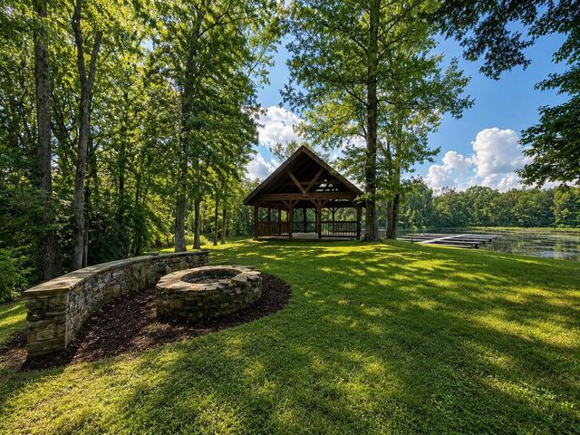 92 Gates Of The River, Decatur, TN 37322