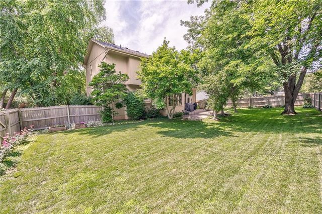 15409 Reeds Street, Overland Park, KS 66223