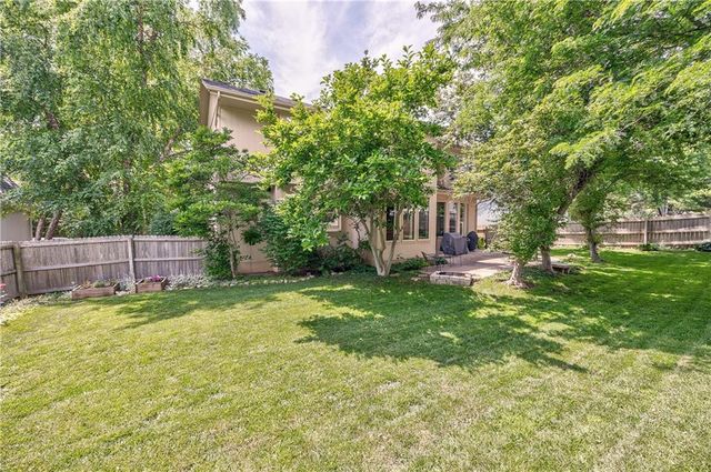 15409 Reeds Street, Overland Park, KS 66223