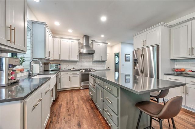 15409 Reeds Street, Overland Park, KS 66223