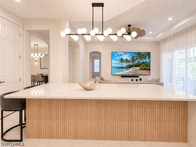 12667 Biscayne CT, Naples, FL 34105