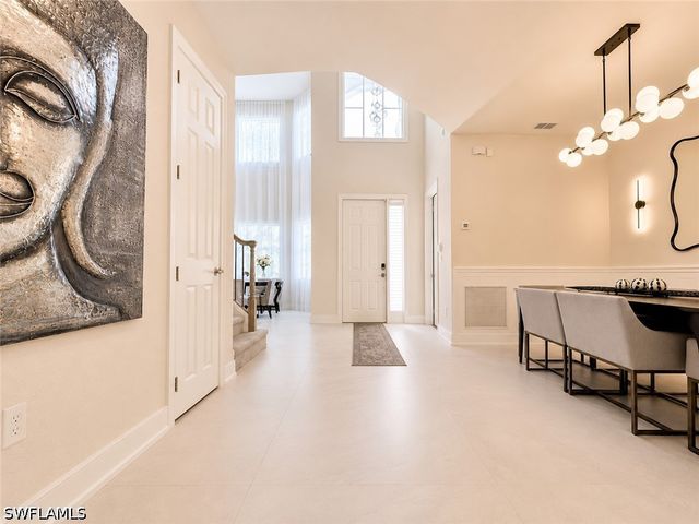 12667 Biscayne CT, Naples, FL 34105