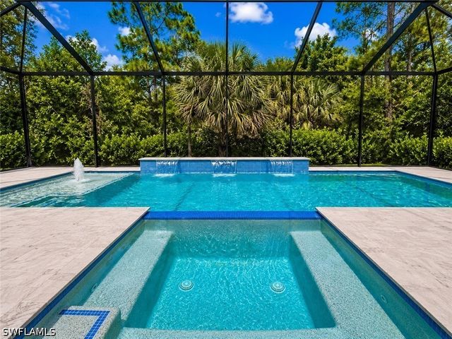 12667 Biscayne CT, Naples, FL 34105