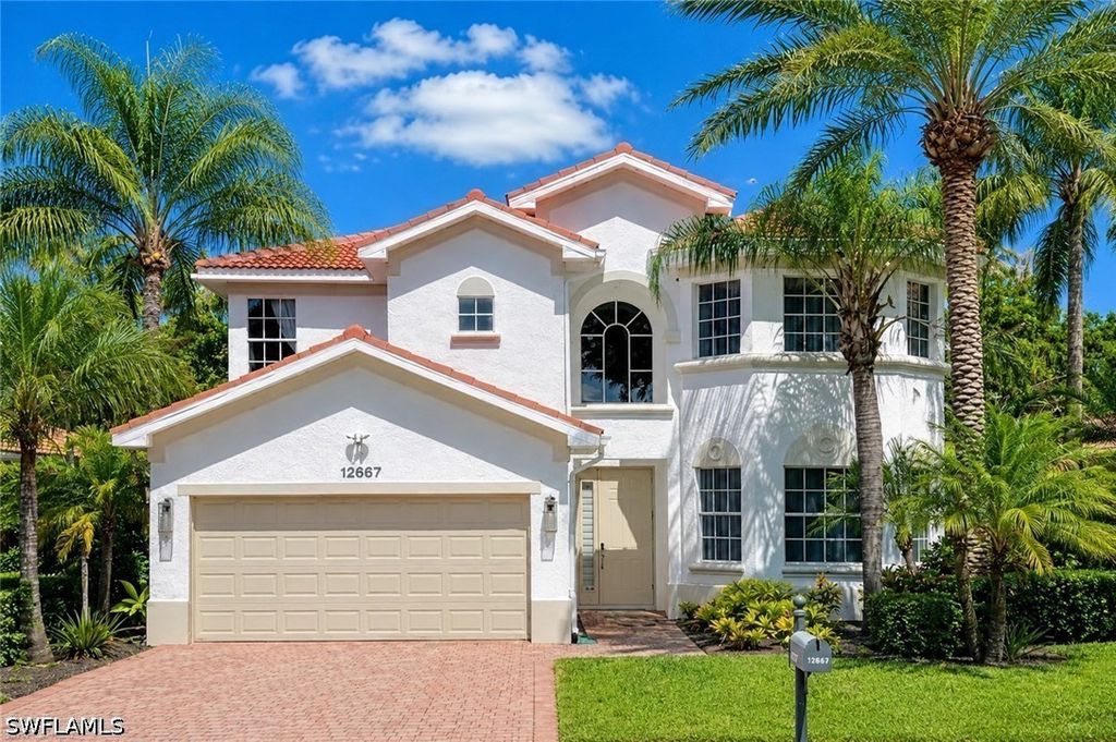 12667 Biscayne CT, Naples, FL 34105