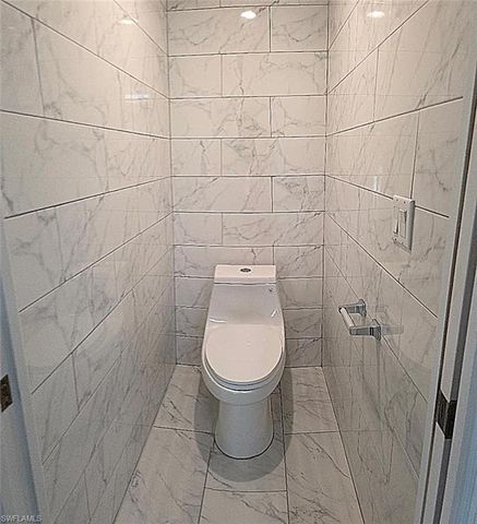6355 Lexington CT 201, Naples, FL 34110