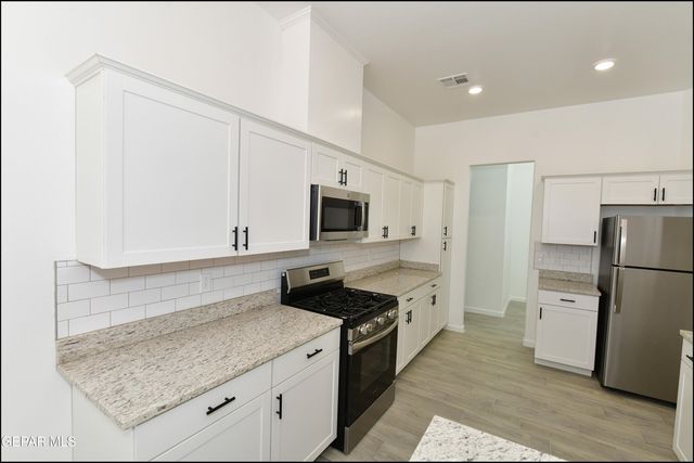 740 Weiermann Street, Horizon City, TX 79928