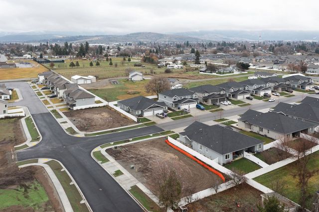 17406 E Maxwell Ave, Spokane Valley, WA 99016