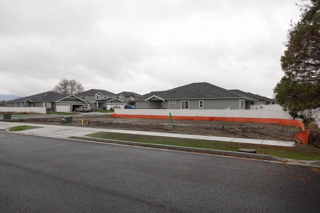 17406 E Maxwell Ave, Spokane Valley, WA 99016