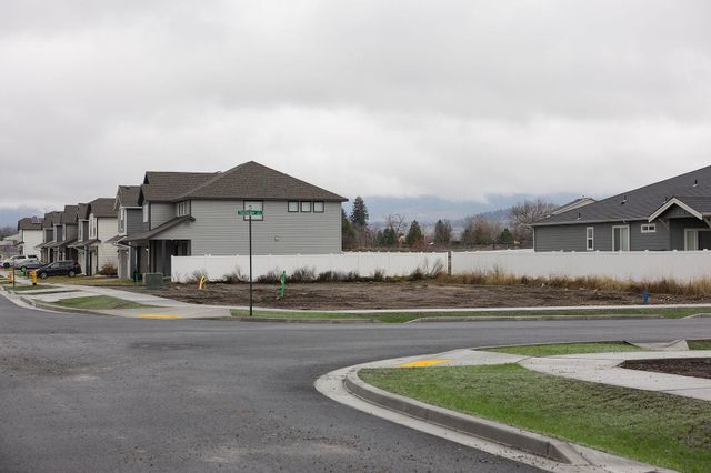 17406 E Maxwell Ave, Spokane Valley, WA 99016