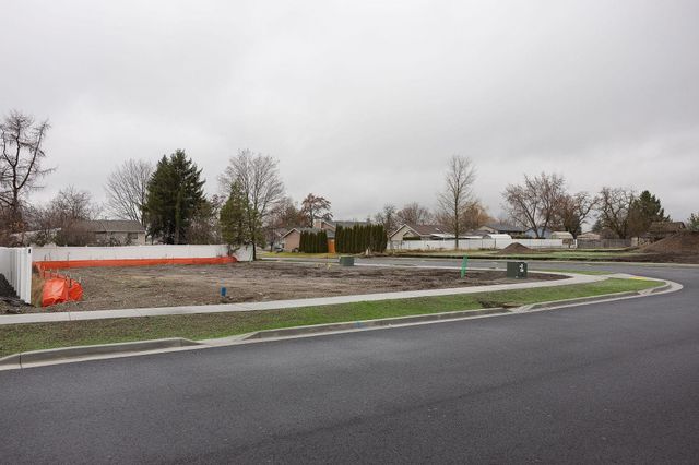 17406 E Maxwell Ave, Spokane Valley, WA 99016